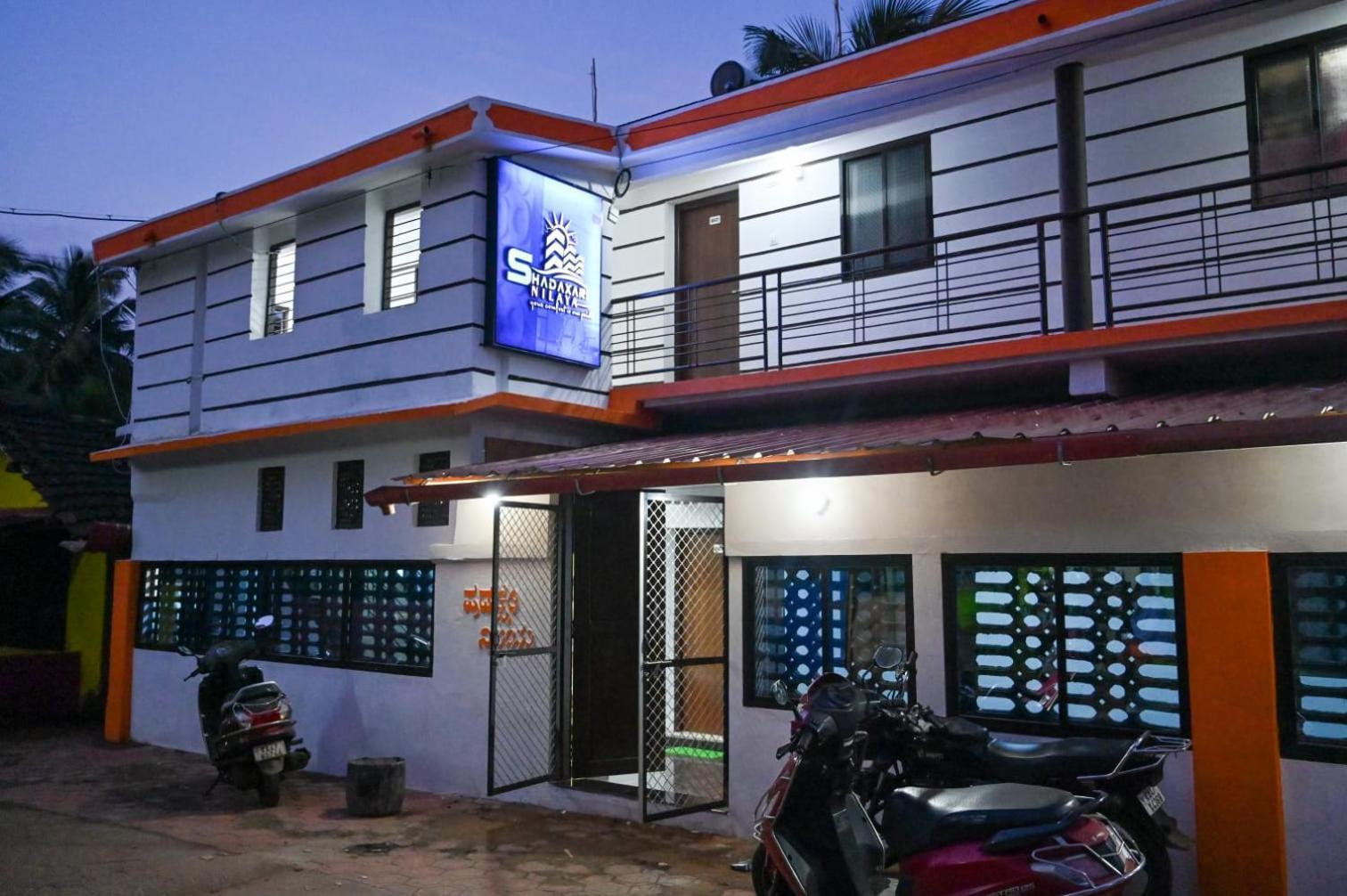 Hotel The Shadaxari Nilaya Gokarna  Exterior foto